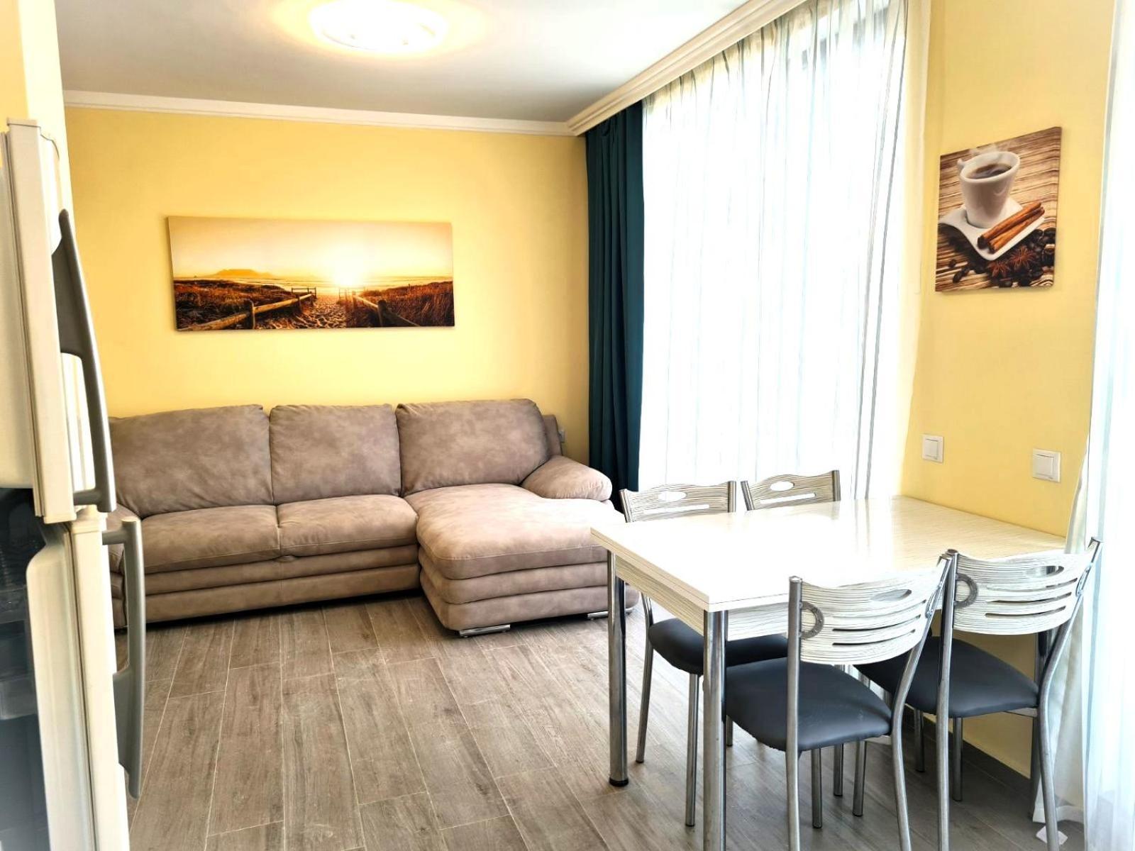 Apart-Hotel Panorama Sea Lux Primorsko Exterior foto